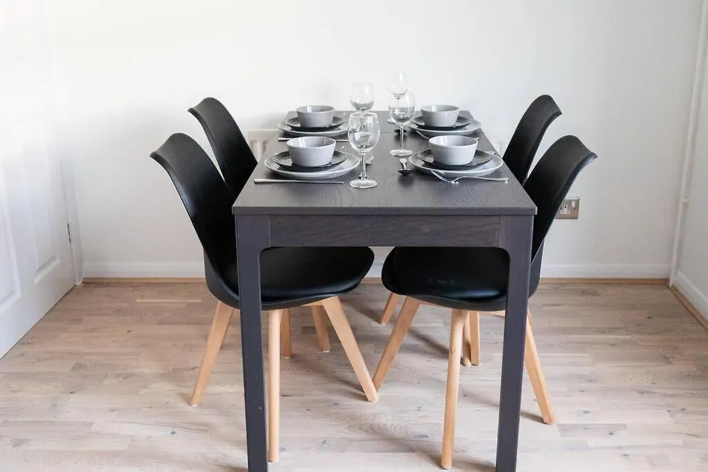 Calm Cosy House With Beautiful Riverside Walk To Centre York 0*,  Verenigd Koninkrijk